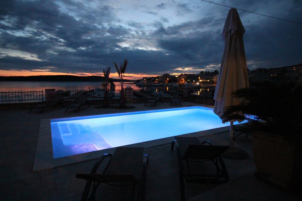 Guest House Villa Papalina 拉布 客房 照片
