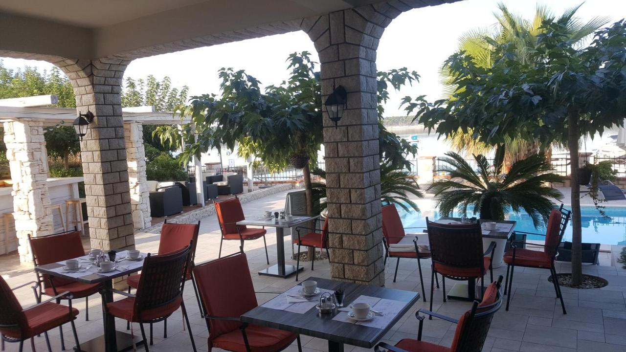 Guest House Villa Papalina 拉布 外观 照片